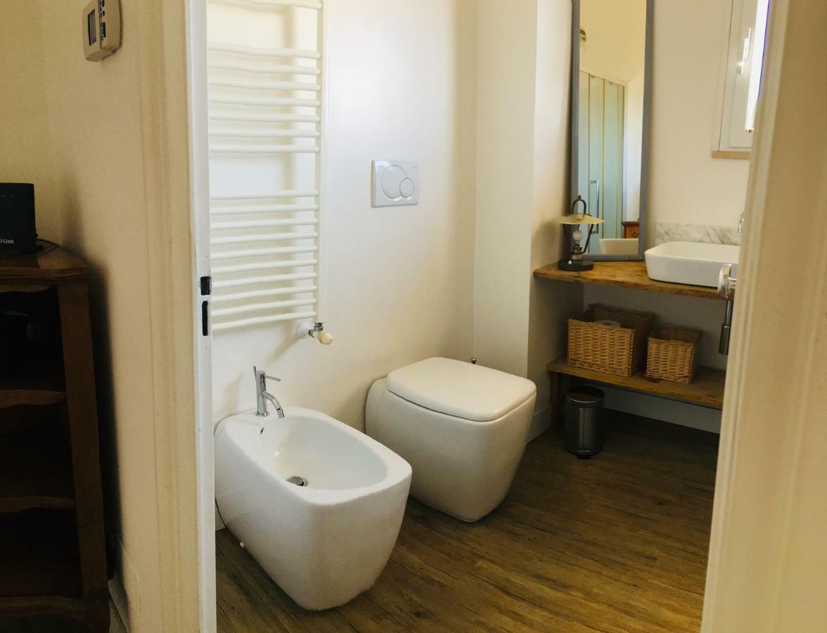 Casa Al Mare Apartment ลิโด ดิ ออสเตีย ภายนอก รูปภาพ